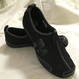 - Merrell Women’s Performance Shoe.  Brand New. Never Worn.  Size 10.